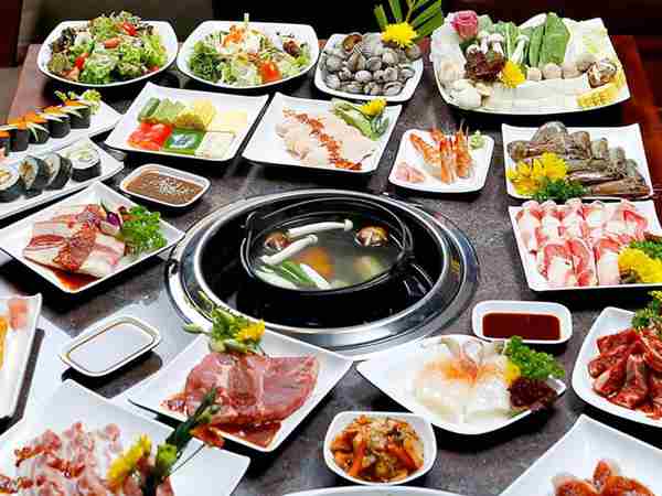 Điểm danh các nhà hàng buffe hải sản ngon nhất ở Hà Nội