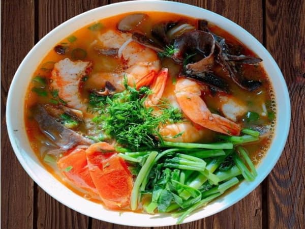 Đặc sản bún tôm Hải Phòng