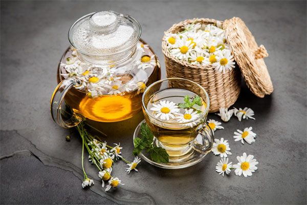Các loại trà uống mát gan trị mụn giúp da sáng khỏe