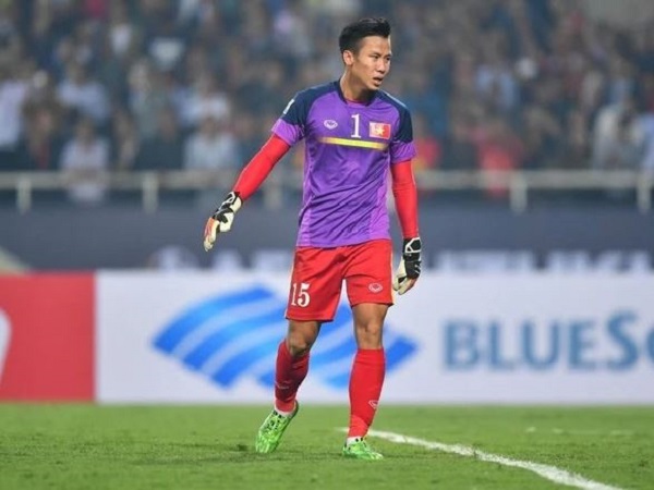 Hậu vệ biên là ai?