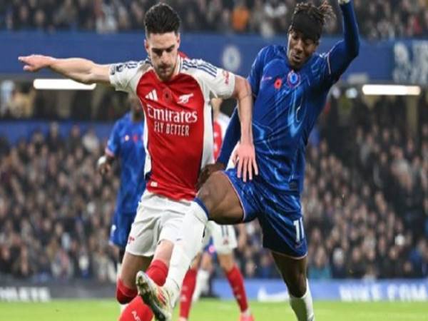 Bóng đá Anh: Declan Rice lên tiếng bảo vệ tân binh Madueke