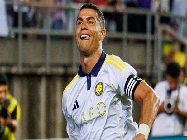 Bóng đá quốc tế: Ronaldo sẵn sàng từ bỏ chơi bóng cấp CLB