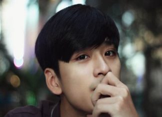 tướng mắt buồn