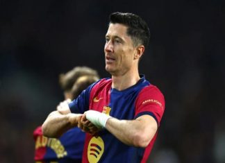 Tiền đạo Barca Robert Lewandowski