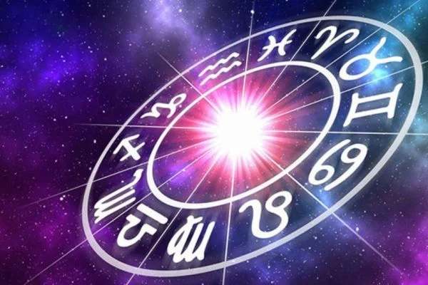 Tham khảo con số may mắn hôm nay ngày 15/1 thứ 5 12 cung hoàng đạo tăng vận may