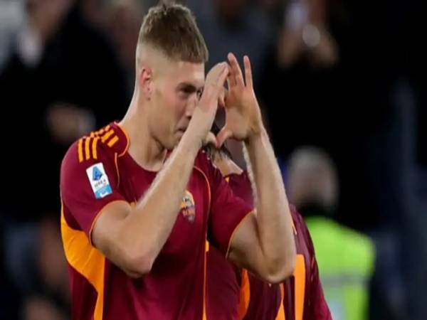 Bóng đá Ý: Artem Dovbyk được cho sắp chia tay CLB AS Roma