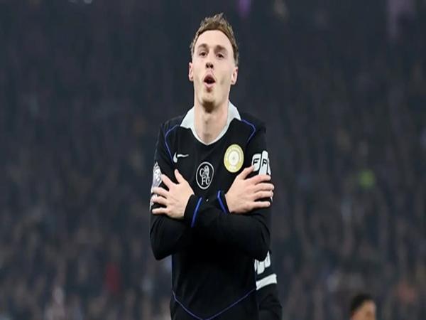 Chelsea trở lại Top 5 Premier League