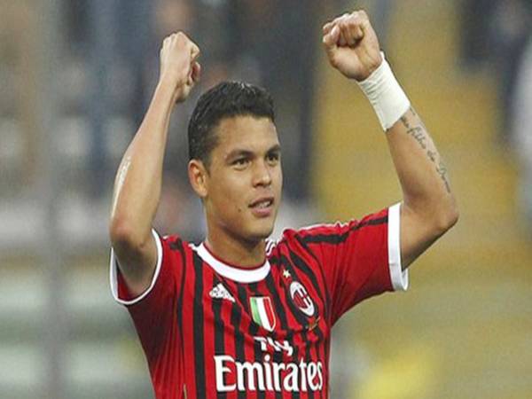Tầm quan trọng vị trí hậu vệ của AC Milan trên sân