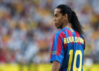 Ronaldinho số áo bao nhiêu từ Barca đến AC Milan? Ronaldinho số áo bao nhiêu từ Barca đến AC Milan?