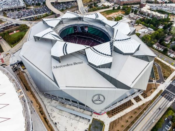 Sân Vận Động Mercedes-Benz: Biểu Tượng Thể Thao Tại Mỹ